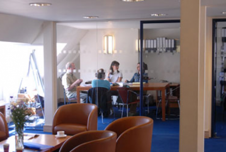Salle de classe vitrée