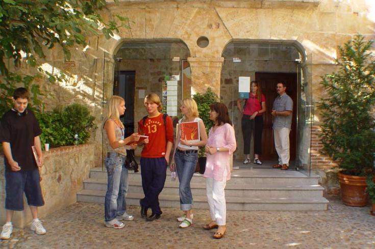 L'entrée de l'école