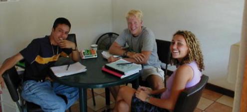 Apprendre l'espagnol à Flamingo Beach avec Enforex - AILS séjour linguistique