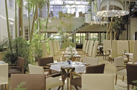 Vineyard Hotel