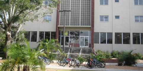 L'entrée de l'école de langue ELS à Melbourne