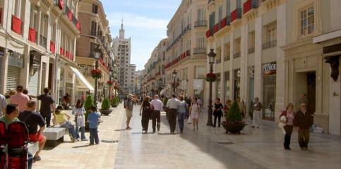 Rue commerçante à Malaga