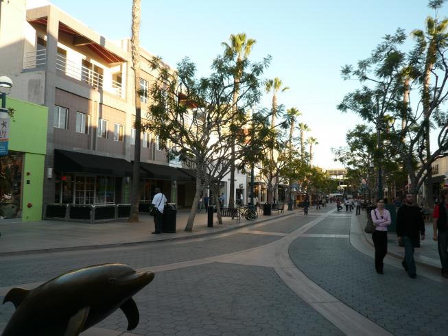 Third Promenade