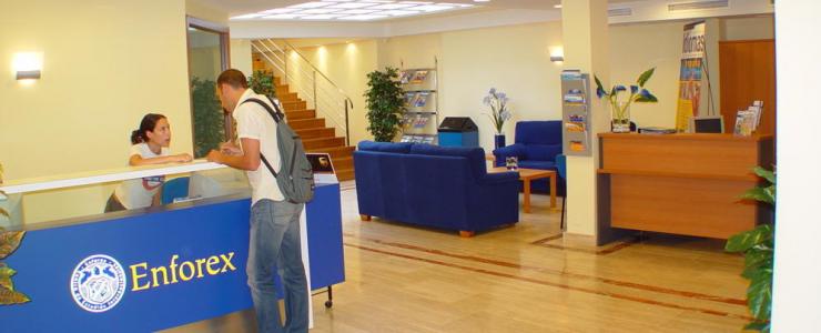 Enforex
- Séjours linguistiques avec AILS - Apprendre l'espagnol à Barcelone - stage linguistique Enforex