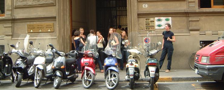Linguaviva
- Séjours linguistiques avec AILS - Apprendre l'italien à Florence - stage linguisitque Linguaviva