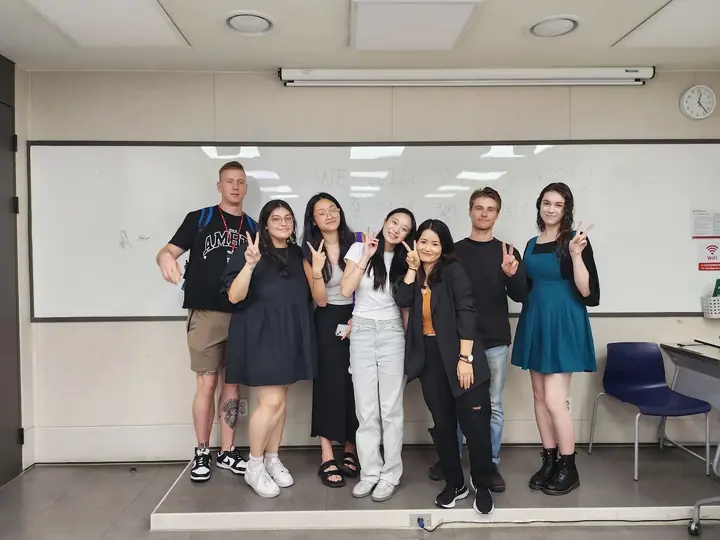 Étudiants Lexis Busan