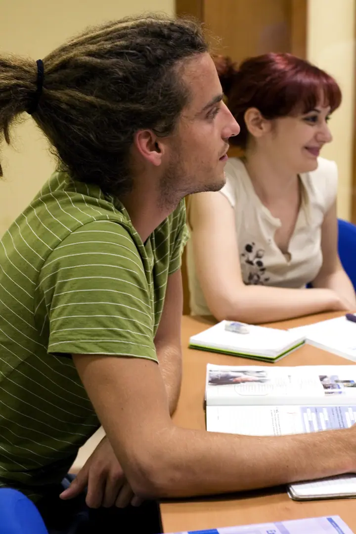 Étudiants en classe	