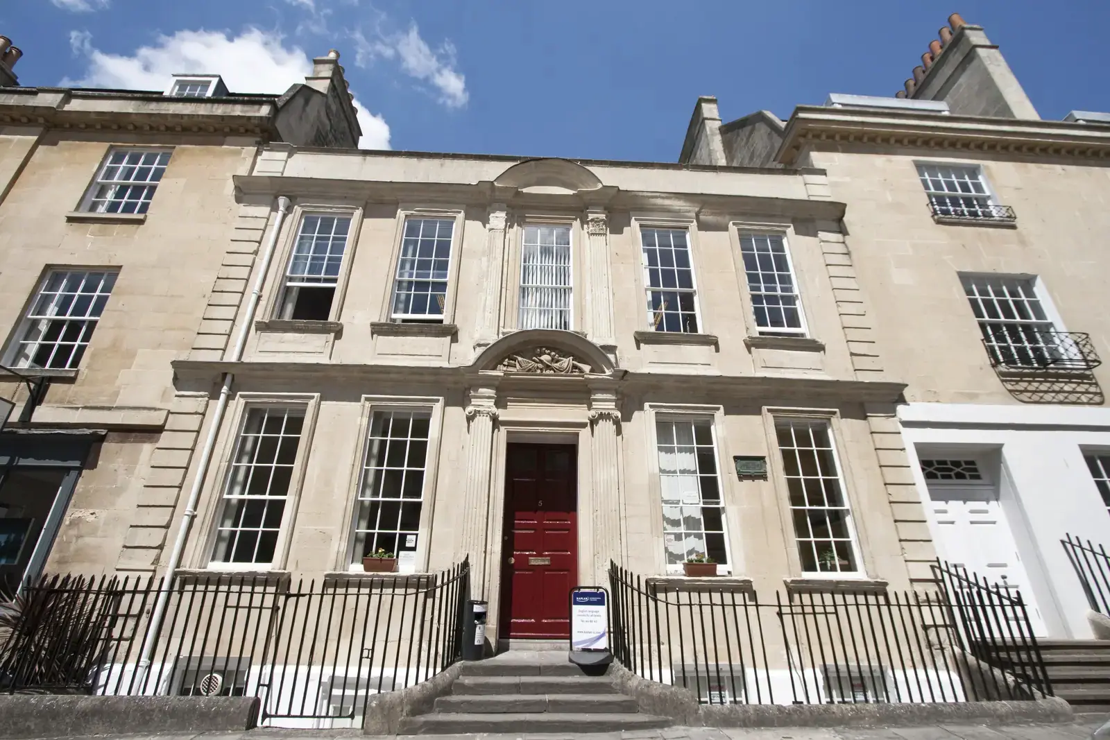 École Kaplan. Bath