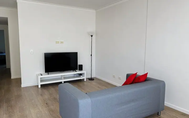 Salon — Bright Avenue Student Apartment, Browns à Gold Coast