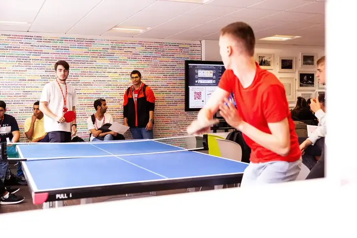 étudiants ping pong