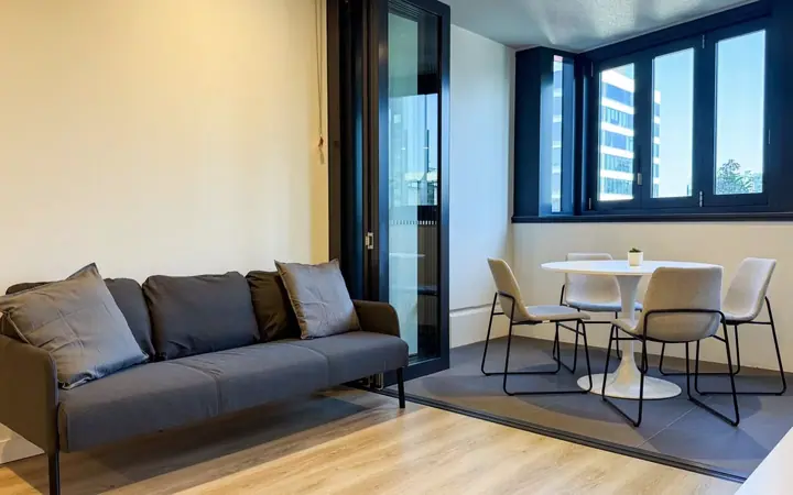 Salon — Student Apartment - Utopia Master Suite, Browns à Brisbane