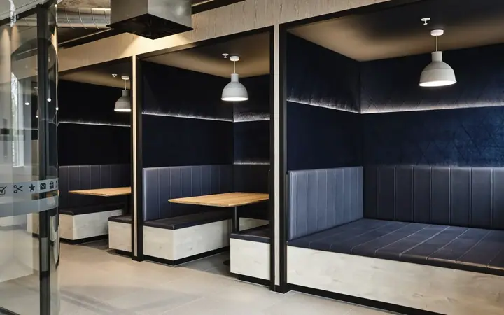 Salon — Yugo Berkeley Street Apartment, Browns à Melbourne