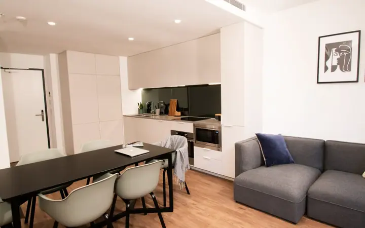 Salon — Yugo Berkeley Street Apartment, Browns à Melbourne