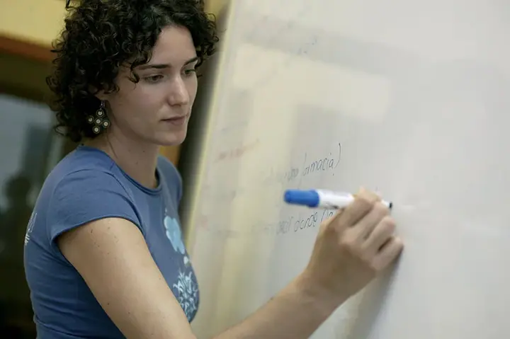 Étudiante en classe