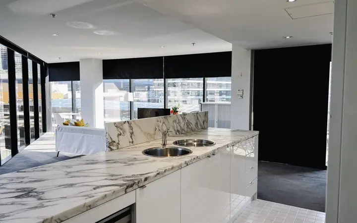 Cuisine — Docklands Executive Apartments - Master Suite, Browns à Melbourne