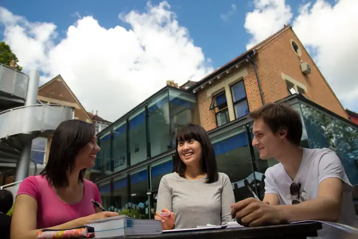 Révision- École Kaplan à Oxford
