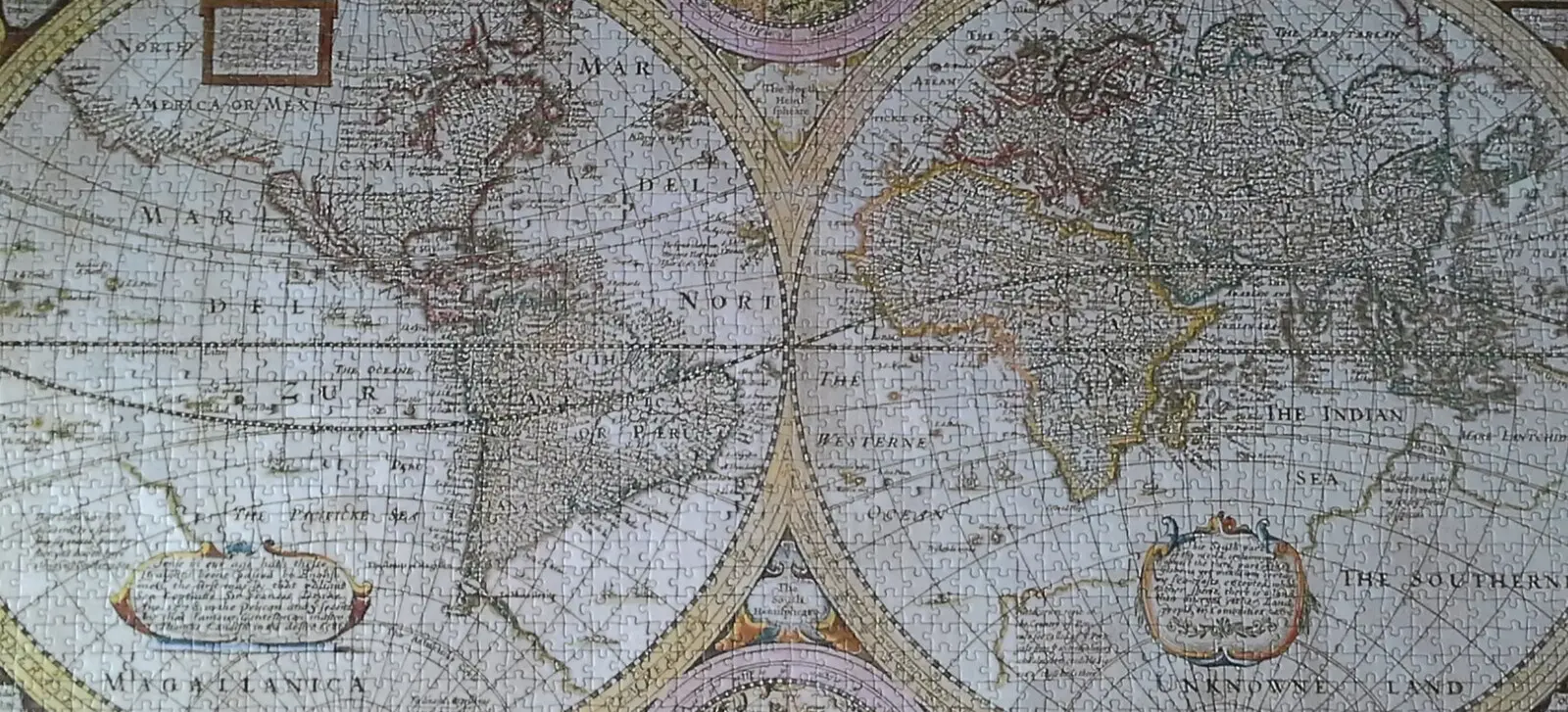Ancienne carte du monde en deux hémisphères