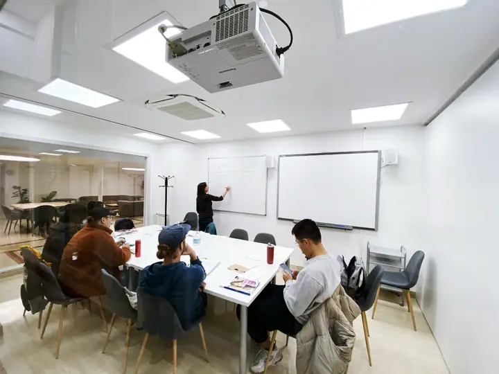 Étudiants en classe