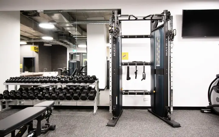 Salle de sport — Yugo Berkeley Street Apartment, Browns à Melbourne